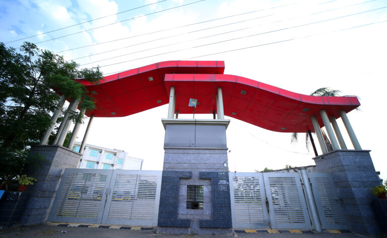 yamuna institute entry gate